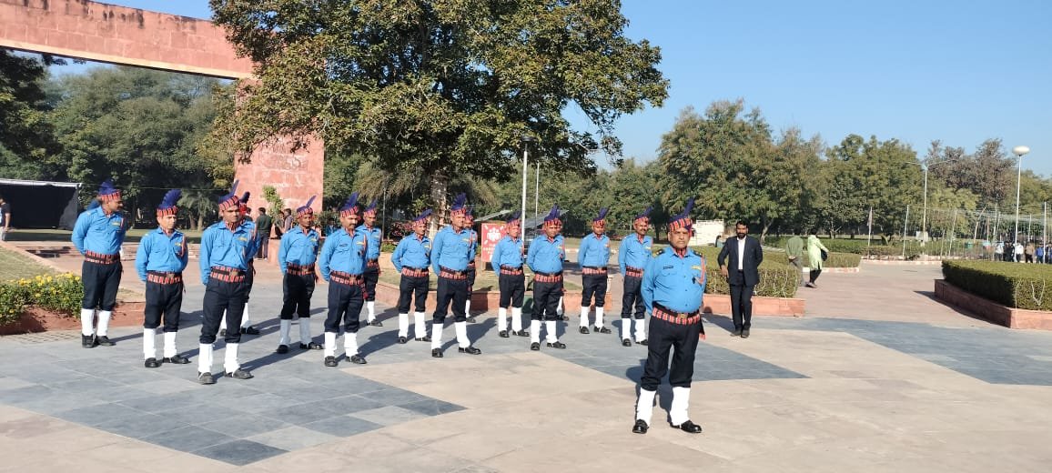 Full ceremonial guard lineup at national event